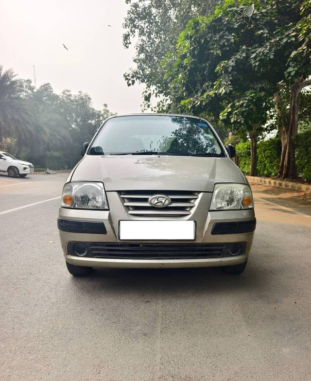 https://images10.gaadi.com/usedcar_image/4211228/original/processed_f28334a0d04a559dec39b6d2318e0006.jpg?imwidth=6402