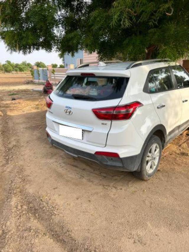 https://images10.gaadi.com/usedcar_image/4211325/original/c028a850e6c0a8ed0389ee37771912c8.jpg?imwidth=6401