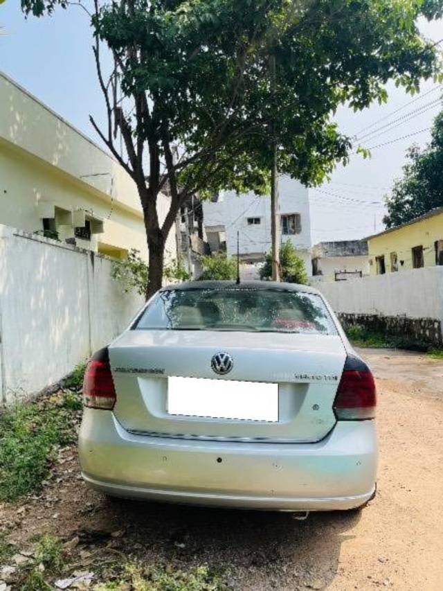 https://images10.gaadi.com/usedcar_image/4211379/original/processed_4df5971c-6886-470f-88c5-e860d19cb9ed.jpeg?imwidth=6402