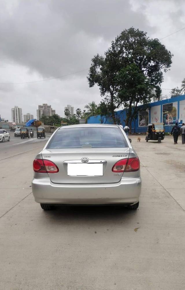 https://images10.gaadi.com/usedcar_image/4211382/original/processed_03b82d298f19454b64f445cdab88c5b4.jpg?imwidth=6402