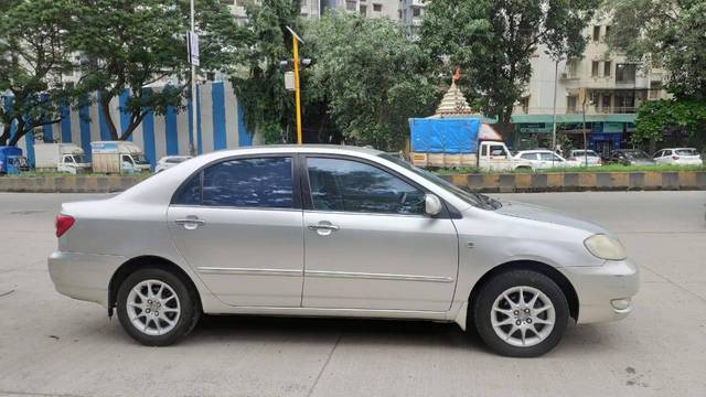 https://images10.gaadi.com/usedcar_image/4211382/original/processed_a881447e254eb2189f04fbf29904046f.jpg?imwidth=6401