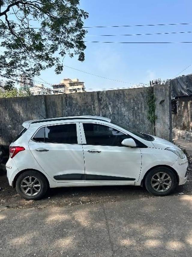 https://images10.gaadi.com/usedcar_image/4211414/original/processed_d793acbb-c0cb-4a79-a984-7dabfac15106.jpg?imwidth=6401