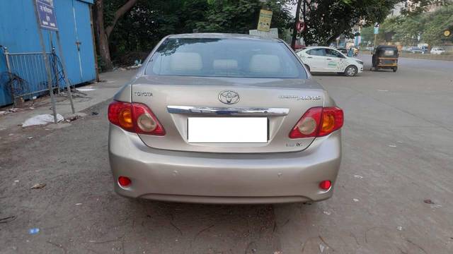 https://images10.gaadi.com/usedcar_image/4211438/original/processed_929ec6bd33f9fd6e6eb668b1a28fb1d3.jpg?imwidth=6402