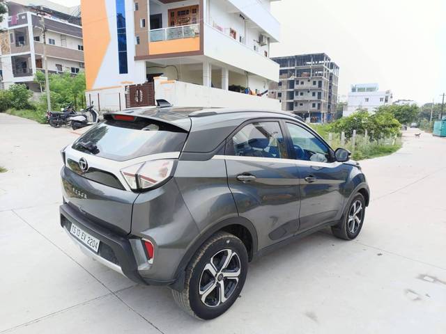 https://images10.gaadi.com/usedcar_image/4211443/original/processed_f5eb544e37805ce02275c2428d667386.jpg?imwidth=6402