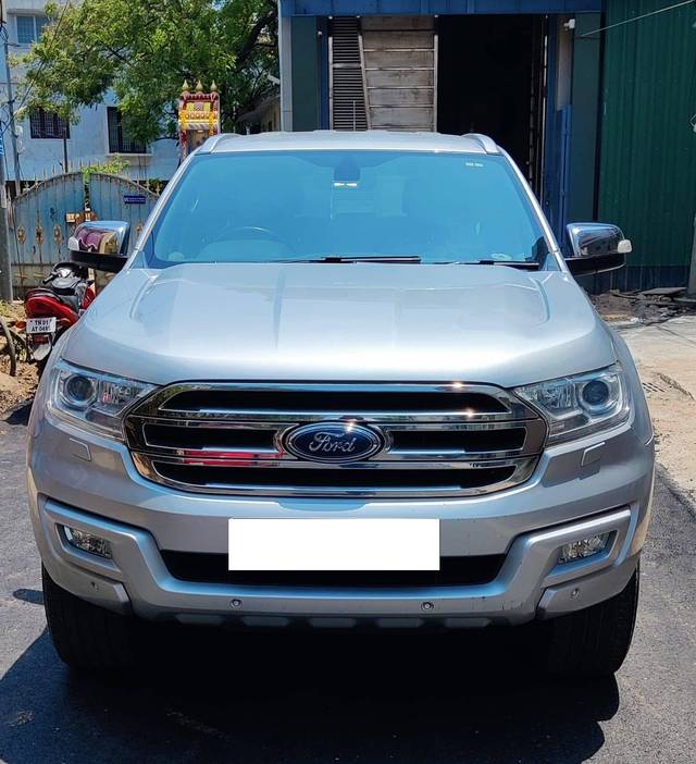 https://images10.gaadi.com/usedcar_image/4211444/original/processed_ad3ab5de32fd86b12828c354012e0b01.jpg?imwidth=6402