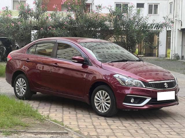 https://images10.gaadi.com/usedcar_image/4211535/original/processed_ab9fcec50b6fe64ed3f14e339fa6f67e.jpg?imwidth=6400