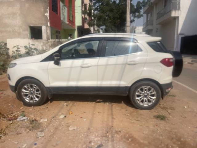 https://images10.gaadi.com/usedcar_image/4211541/original/239ae9e7a61dad9c7d9929850165789d.jpg?imwidth=6402