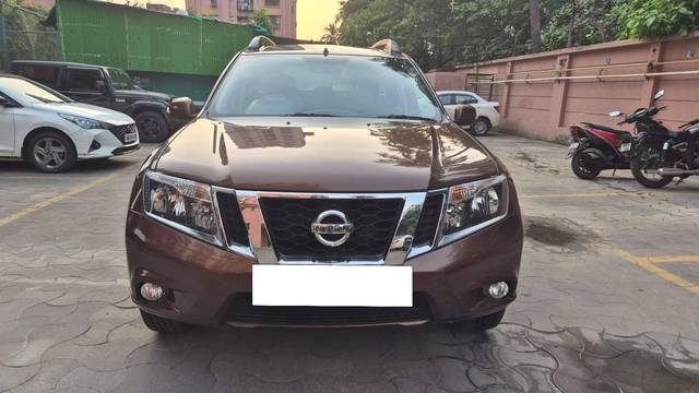 https://images10.gaadi.com/usedcar_image/4211547/original/processed_b82bb013a36defd1a6c4592b66bcb543.jpg?imwidth=6400