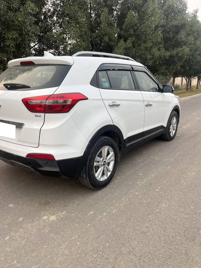 https://images10.gaadi.com/usedcar_image/4211567/original/processed_e560d55fbd36d52d79e6f34a2cb38a47.jpeg?imwidth=6402