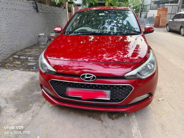 https://images10.gaadi.com/usedcar_image/4211578/original/processed_11d353f60df02926b77249d63e7a276f.jpg?imwidth=6400