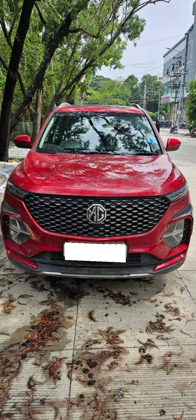 https://images10.gaadi.com/usedcar_image/4211580/original/processed_7fca9fc0b517a309b93052a4e0654707.jpg?imwidth=6402