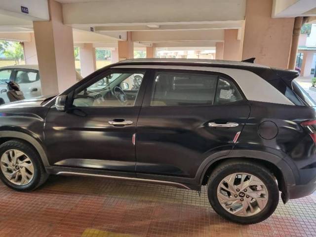 https://images10.gaadi.com/usedcar_image/4211587/original/processed_14a77305-9b37-464d-bedd-a6cdfe838f0d.jpg?imwidth=6400