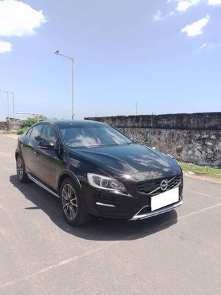 Volvo S60 2015-2020 Volvo S60 D4 Momentum BSIV