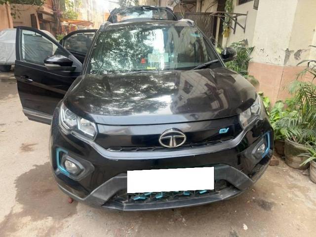 https://images10.gaadi.com/usedcar_image/4211785/original/processed_17670364-af38-4724-860f-e9d7a0ae5d46.jpg?imwidth=6400