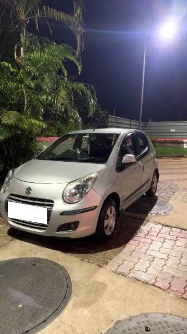 https://images10.gaadi.com/usedcar_image/4211848/original/processed_90e6a0b4-0f2c-405e-8adc-b057cd5c3b86.jpeg?imwidth=6402