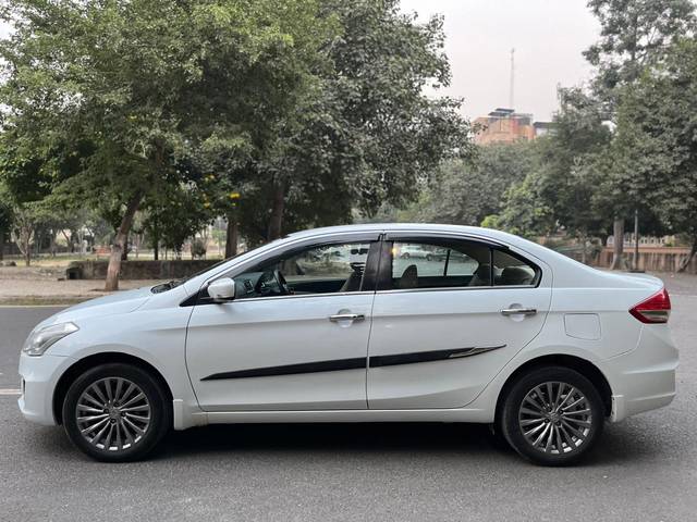 https://images10.gaadi.com/usedcar_image/4211899/original/2fb18b3d55db949bc076b81c0f774d45.jpg?imwidth=6402