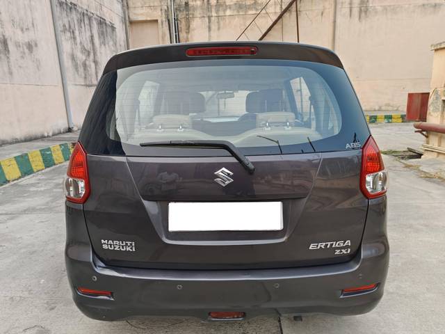 https://images10.gaadi.com/usedcar_image/4212114/original/processed_1f09f3fdcd010408772ffd454636aad4.jpg?imwidth=6402