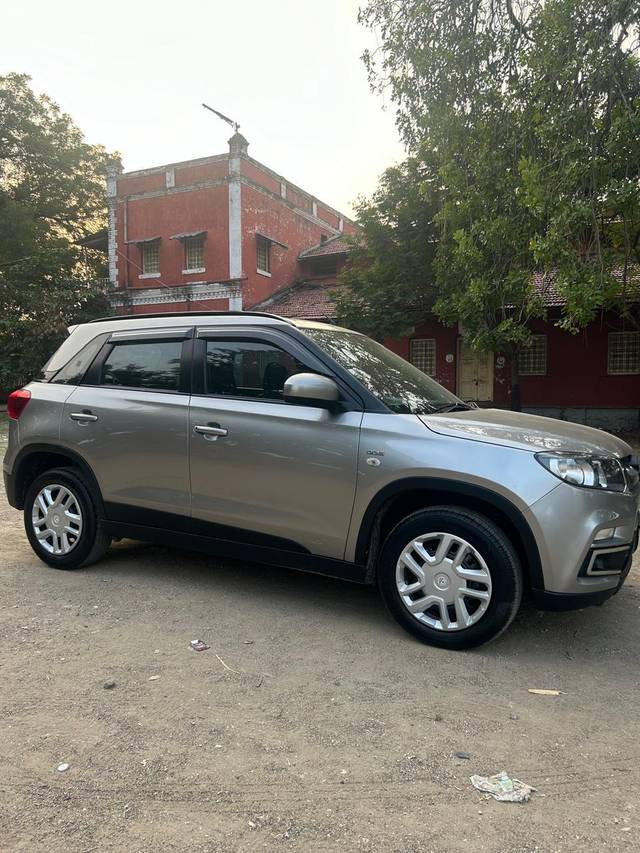 https://images10.gaadi.com/usedcar_image/4212152/original/processed_302071c4df1b9e267b5b0eadd1c37033.jpg?imwidth=6400