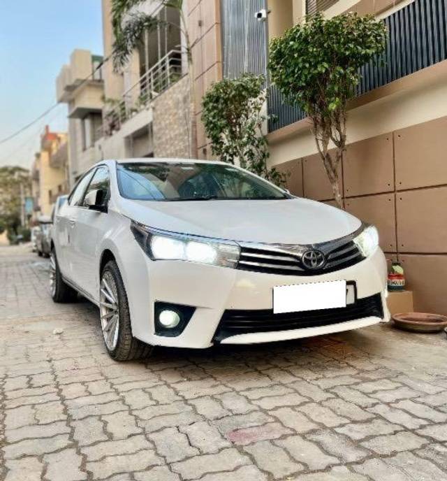 https://images10.gaadi.com/usedcar_image/4212251/original/processed_5a84fe2b-ac68-40ea-a041-9ca75d26e2b8.jpeg?imwidth=6400