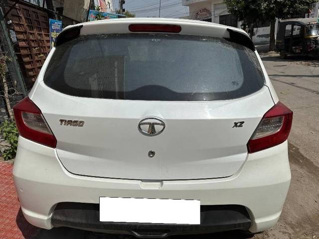 https://images10.gaadi.com/usedcar_image/4212262/original/processed_415ad445-48ec-4db0-814a-08a9a4ec05f7.jpeg?imwidth=6401