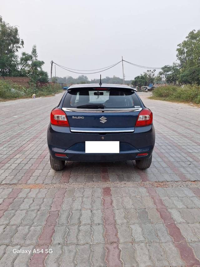 https://images10.gaadi.com/usedcar_image/4212338/original/processed_f803b3f564706815930946ec60c2ec12.jpg?imwidth=6402