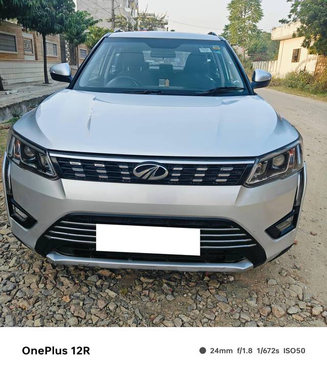 https://images10.gaadi.com/usedcar_image/4212347/original/processed_5d64c8103a6a00f0b5ee70d3a3619561.jpg?imwidth=6400