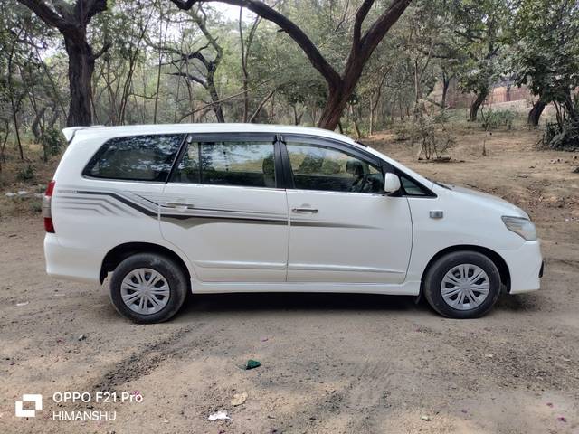 https://images10.gaadi.com/usedcar_image/4212355/original/processed_6a8df6f22166e5df6ca5e704b2e9e2b6.jpg?imwidth=6400