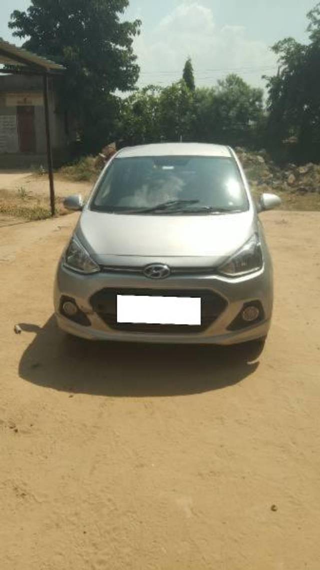 https://images10.gaadi.com/usedcar_image/4212416/original/processed_6729bc6e-a5bb-44ae-978d-6fb937c658a6.jpeg?imwidth=6400