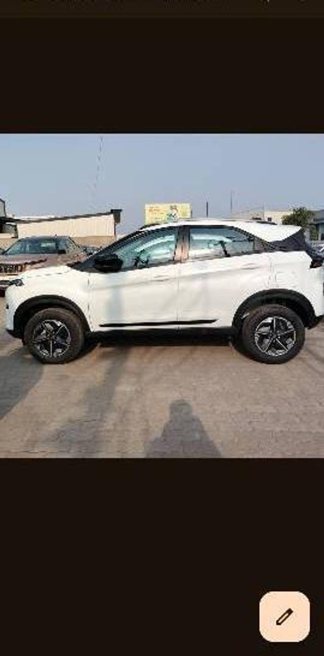 https://images10.gaadi.com/usedcar_image/4212421/original/processed_95593608-6241-4dc9-9b3d-5adff50b972e.jpg?imwidth=6401