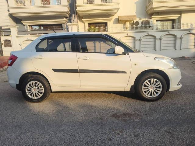 https://images10.gaadi.com/usedcar_image/4212432/original/processed_76a3c8a0131812e971d510796a3029da.jpg?imwidth=6401