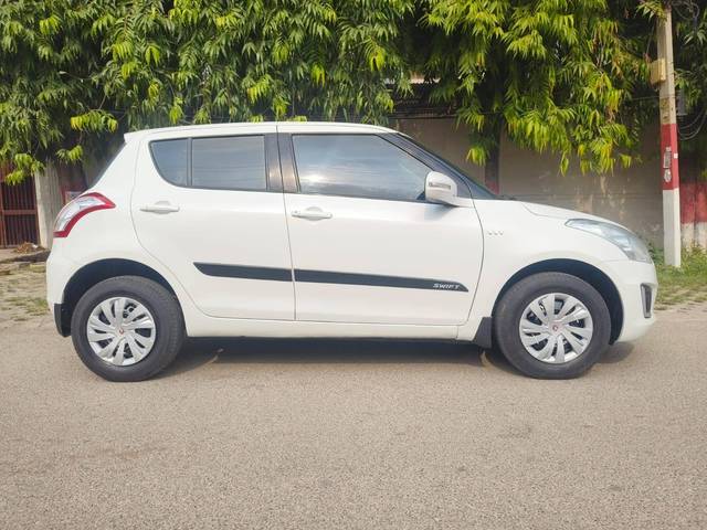 https://images10.gaadi.com/usedcar_image/4212434/original/processed_3f2097193cdeeaef9744190867d177ef.jpg?imwidth=6401