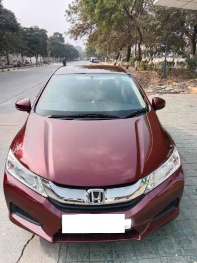 https://images10.gaadi.com/usedcar_image/4212495/original/processed_886641c3-0700-422d-9a41-14a12cdb4973.jpg?imwidth=6401