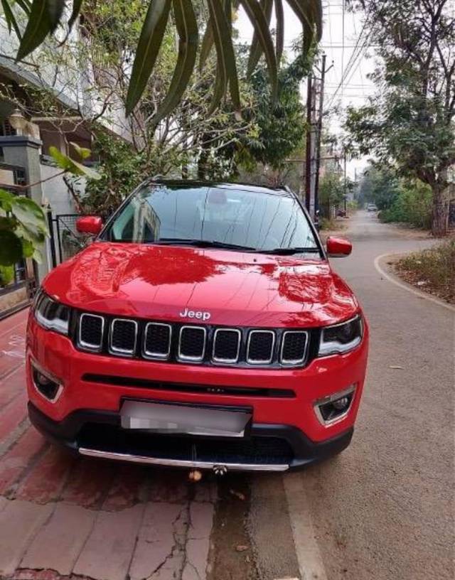 https://images10.gaadi.com/usedcar_image/4212554/original/processed_64fde85a-2e63-4350-83cf-b4c0fad1d657.jpg?imwidth=6400