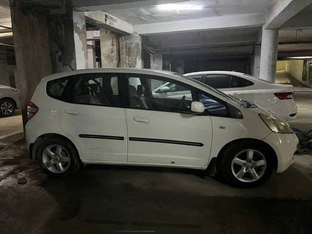 https://images10.gaadi.com/usedcar_image/4212557/original/processed_ff4b6c9f-0e75-449b-be92-1335a25f30ec.jpg?imwidth=6401