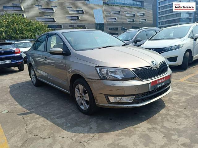 https://images10.gaadi.com/usedcar_image/4212688/original/b8794962775bb21b705f6cea89750260.jpg?imwidth=6400