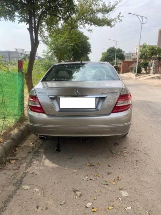 https://images10.gaadi.com/usedcar_image/4212709/original/processed_447f2600-77ad-4f5a-94bd-3c73594e8616.jpg?imwidth=6401