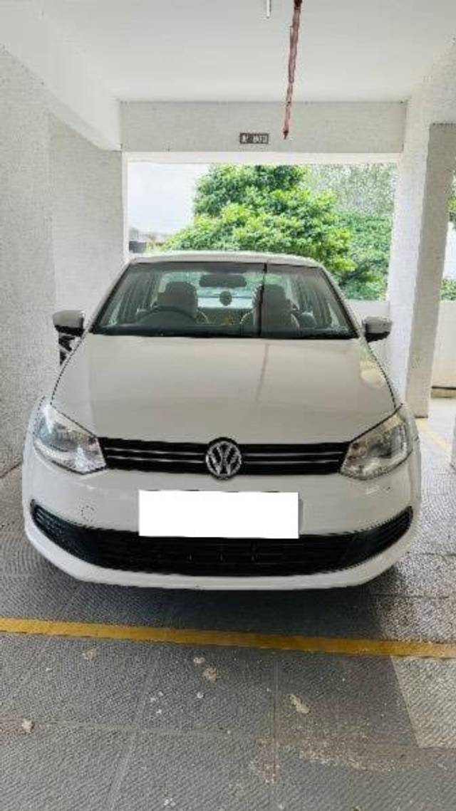 https://images10.gaadi.com/usedcar_image/4212760/original/processed_918df6f3-5dee-42d0-b259-caa23dd45ccb.jpeg?imwidth=6402