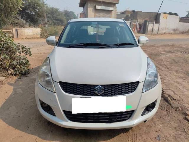 https://images10.gaadi.com/usedcar_image/4212857/original/processed_6d55d156-79f3-4c07-a19a-1cf02891df21.jpg?imwidth=6400