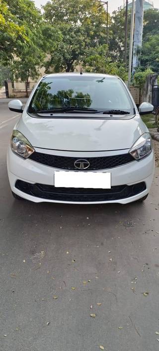 Tata Tiago 2015-2019 Tata Tiago 1.2 Revotron XZA