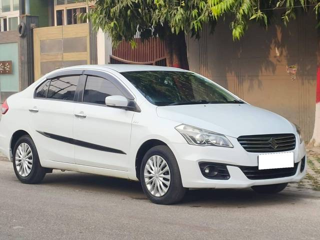 https://images10.gaadi.com/usedcar_image/4212995/original/processed_a90f1ab81dc3fe9d0e24b14a846e20f0.jpg?imwidth=6400