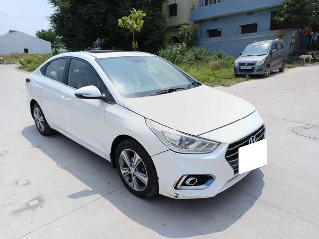 https://images10.gaadi.com/usedcar_image/4213053/original/processed_79139381408dcf55c1bb7427292dc73d.jpg?imwidth=6400