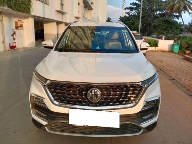 https://images10.gaadi.com/usedcar_image/4213120/original/7d6b7855fd393c2abff111a7c49e1c16.jpg?imwidth=6400