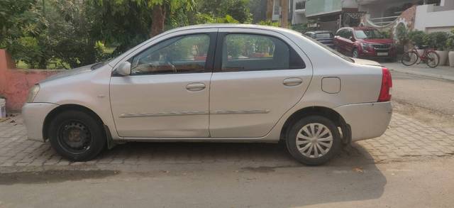 https://images10.gaadi.com/usedcar_image/4213268/original/6dbd64d3db6a56af294434abb5e4bc52.jpg?imwidth=6402