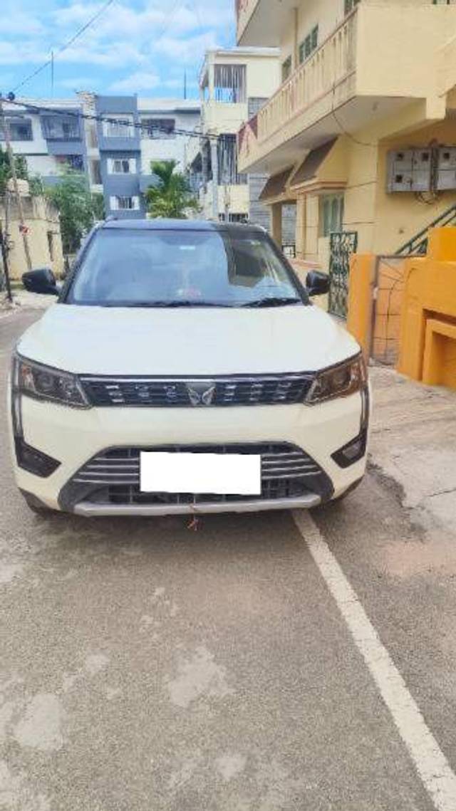 https://images10.gaadi.com/usedcar_image/4213331/original/a8bf930e73a2fa0f53d6e3b5a49a0422.jpg?imwidth=6400