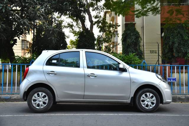 https://images10.gaadi.com/usedcar_image/4213349/original/processed_02363a875dd6e655d86e0840f0a65a20.jpg?imwidth=6401