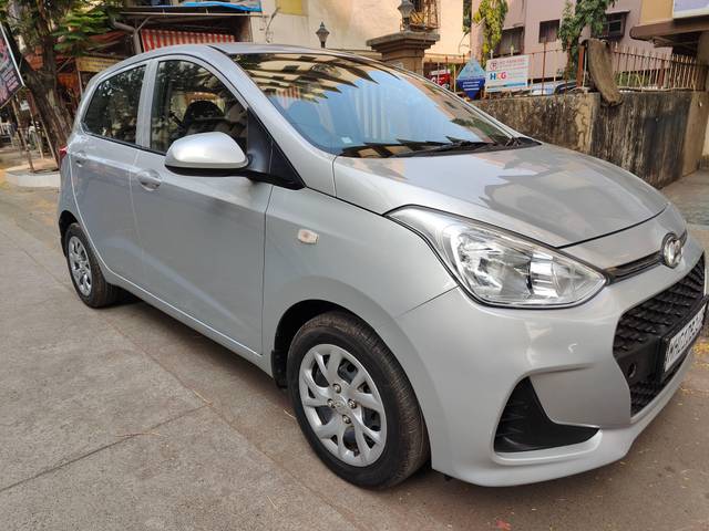 https://images10.gaadi.com/usedcar_image/4213450/original/processed_ec9cb0560afdee52a9b4df8ed299bfd0.jpg?imwidth=6402