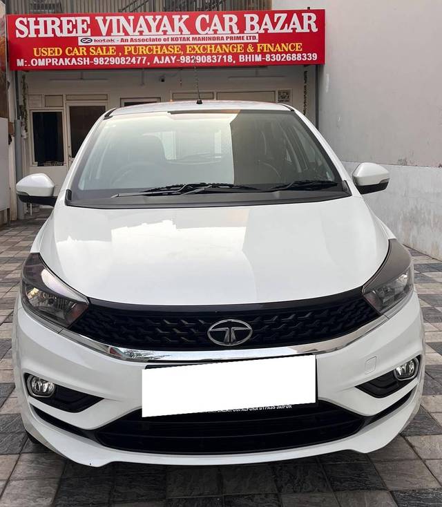 https://images10.gaadi.com/usedcar_image/4213489/original/processed_426872fbc38ef2dece6a39aa6c70d6fc.jpg?imwidth=6402