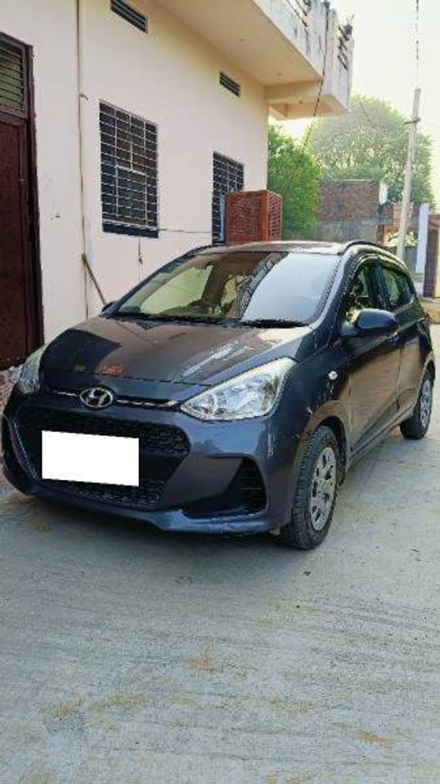 https://images10.gaadi.com/usedcar_image/4213568/original/3d50f2bba364505fac41ef79f34b39fc.jpg?imwidth=6400