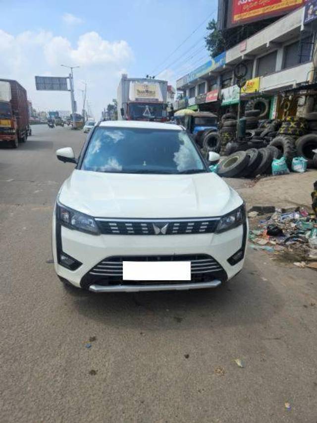 https://images10.gaadi.com/usedcar_image/4213619/original/b404f492d72f1dca2d5af9c4b25fa561.jpg?imwidth=6400