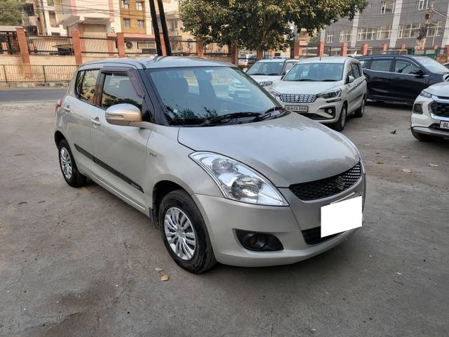 https://images10.gaadi.com/usedcar_image/4213765/original/processed_016c7e3e7e74f4514a4b5bdb208de5ff.jpg?imwidth=6400